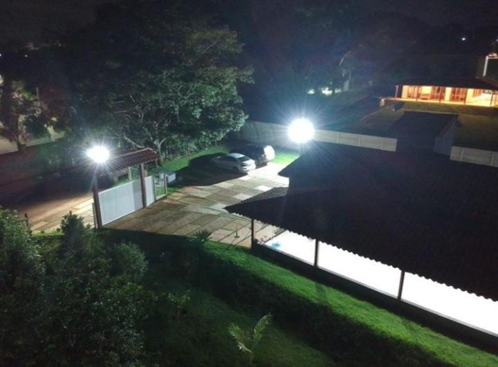 Casa próxima a Escarpas do Lago Capitólio Exterior foto