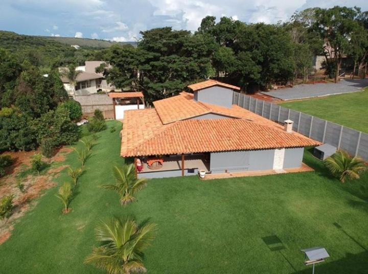 Casa próxima a Escarpas do Lago Capitólio Exterior foto